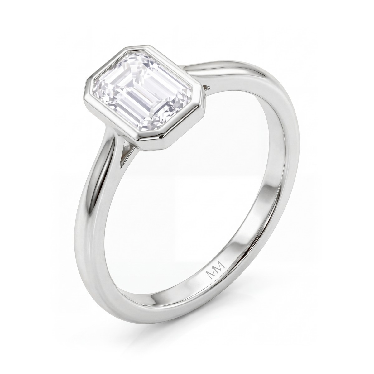 Esme - anello solitario con moissanite taglio smeraldo e incastonatura a castone
