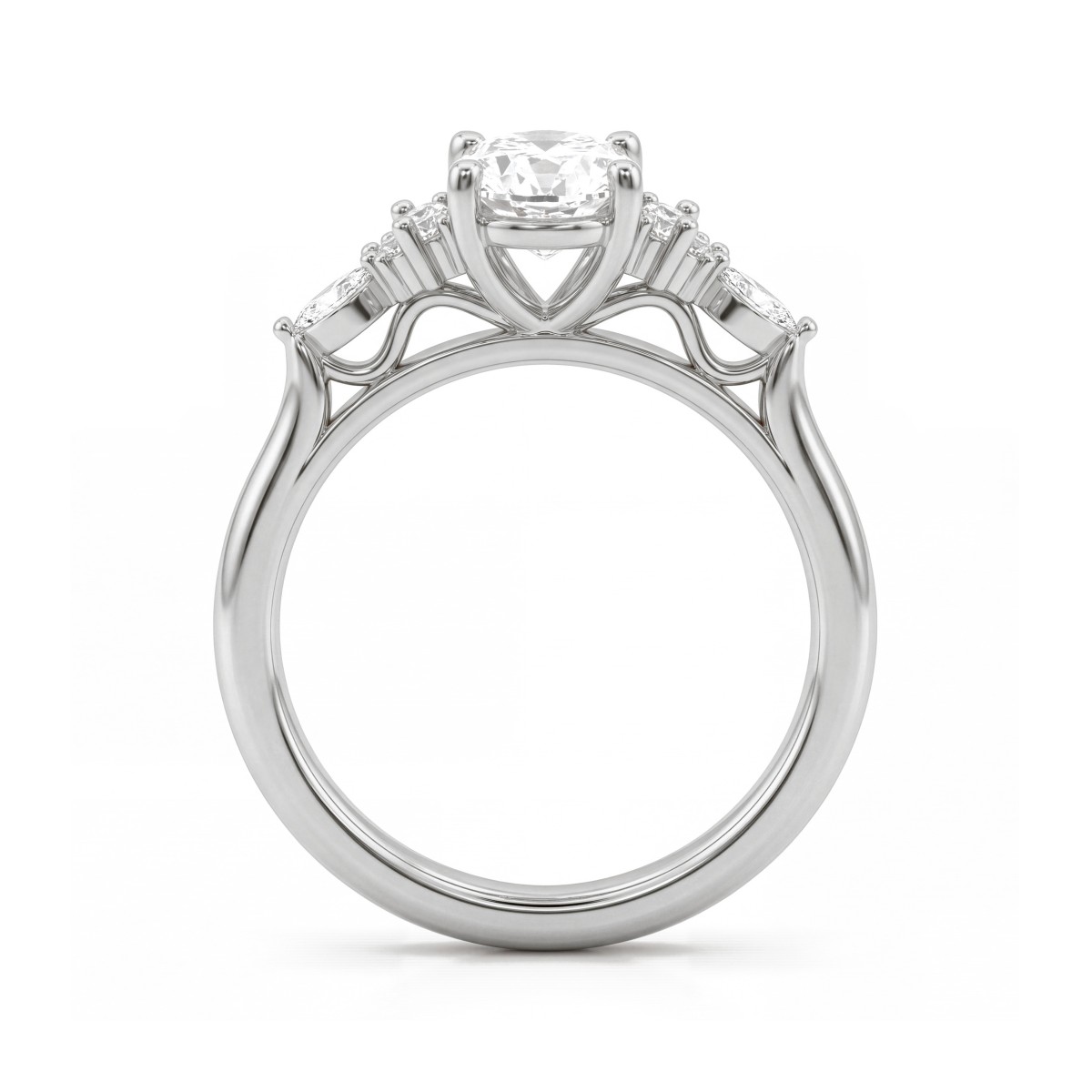 Ondine - anello con moissanite ovale e spalle con pietre marquise a grappolo