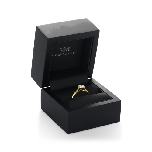 Ella - anello di fidanzamento solitario con moissanite