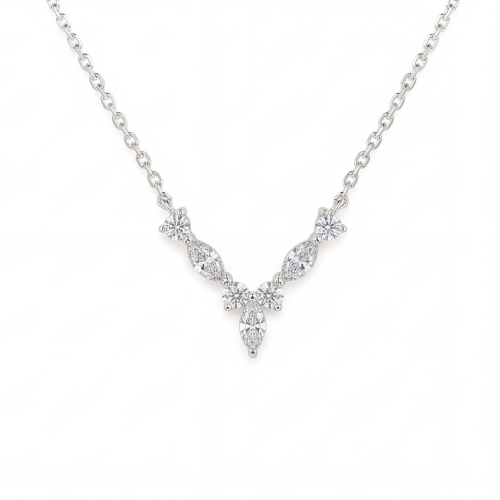 Adelina - elegante collana con moissanite e dettagli marquise