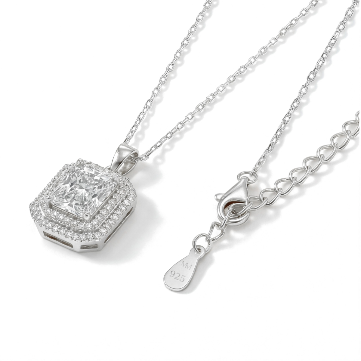 Cristallo - collana con pendente con moissanite taglio radiant e doppia corona di pietre