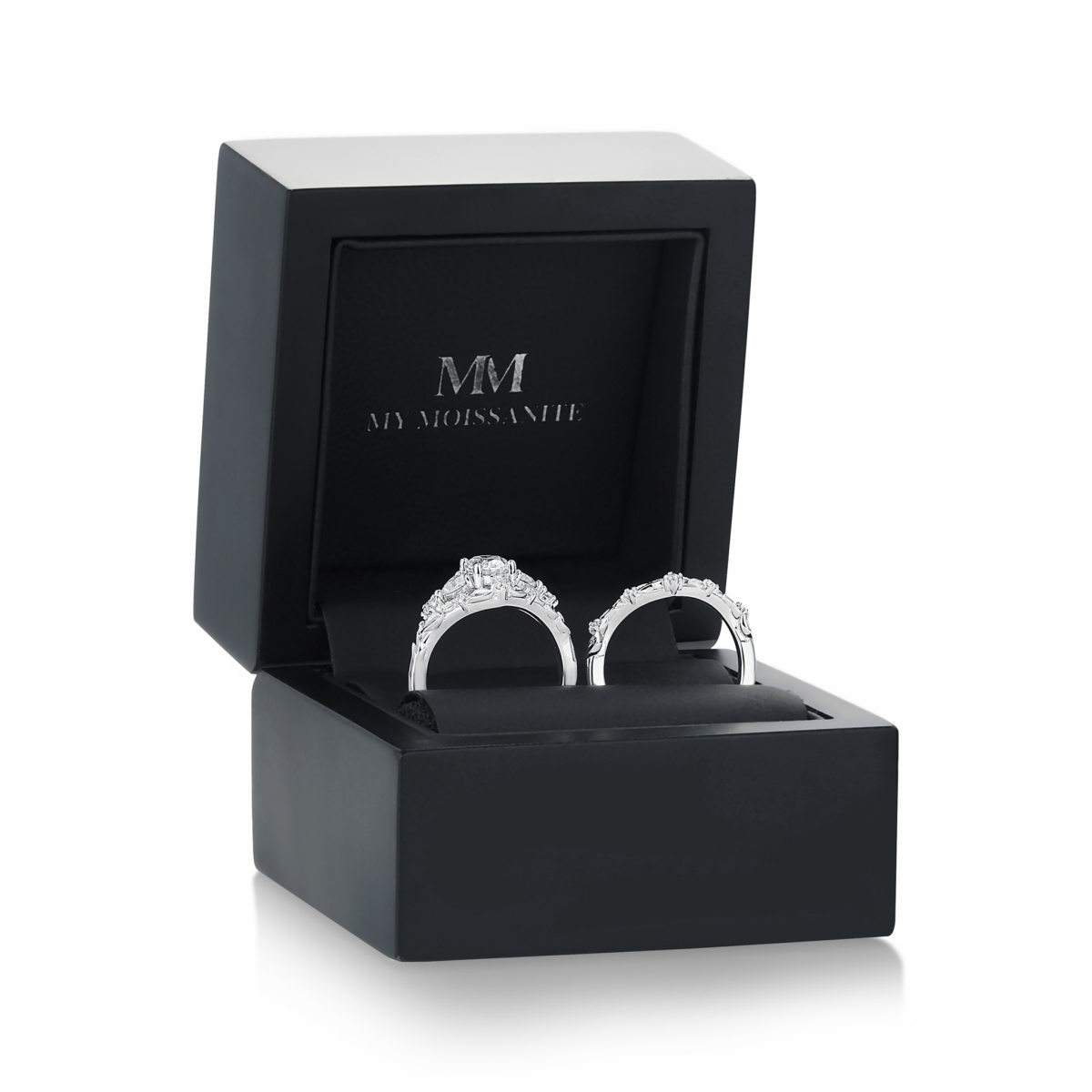 Fiorine - set nuziale con moissanite dal taglio ovale e design botanico