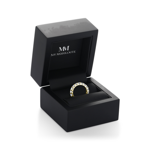 Evertina - anello eternity con moissanite