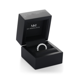 Evertina - anello eternity con moissanite