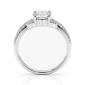 Verity - anello di fidanzamento con moissanite e gambo intrecciato