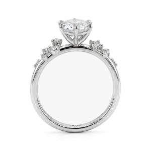 Aurora - anello con moissanite e pietre laterali minimaliste