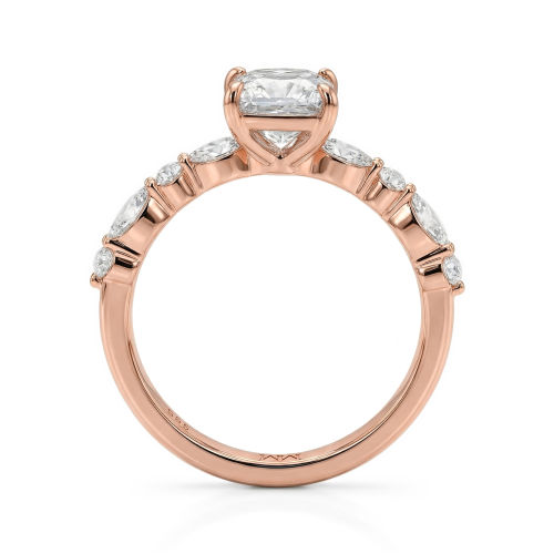 Ava - anello con moissanite di taglio princess