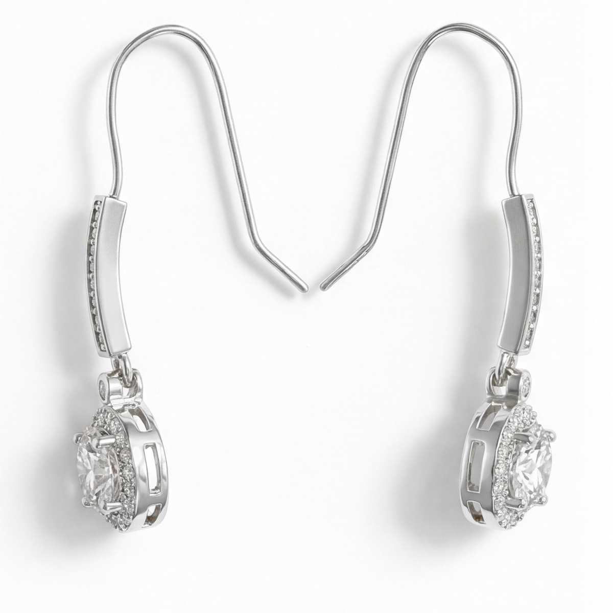 Luminary - orecchini con moissanite in montatura halo