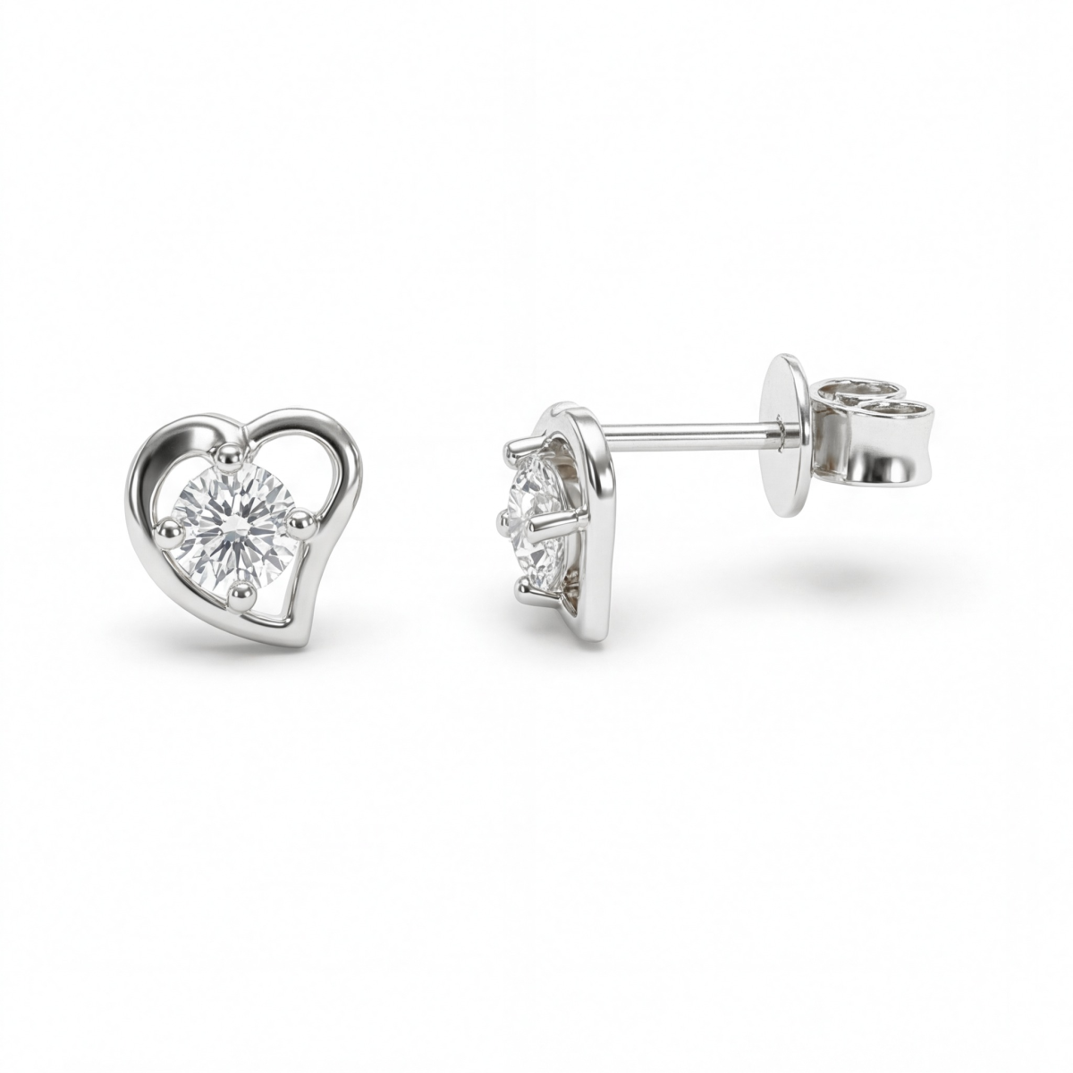 Etheria - orecchini a lobo con moissanite a cuore