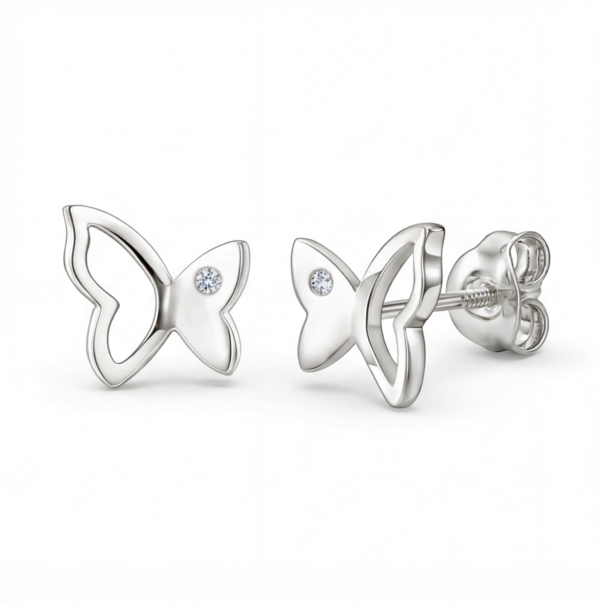 Butterfly Beauty - orecchini a lobo con moissanite