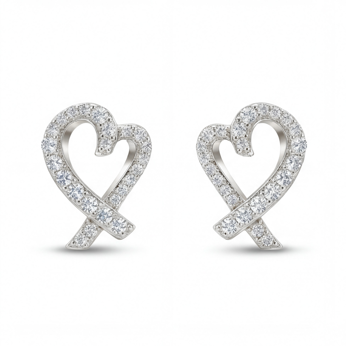 Heart Strings - orecchini a lobo con moissanite e incastonatura a pavé