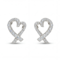 Heart Strings - orecchini a lobo con moissanite e incastonatura a pavé