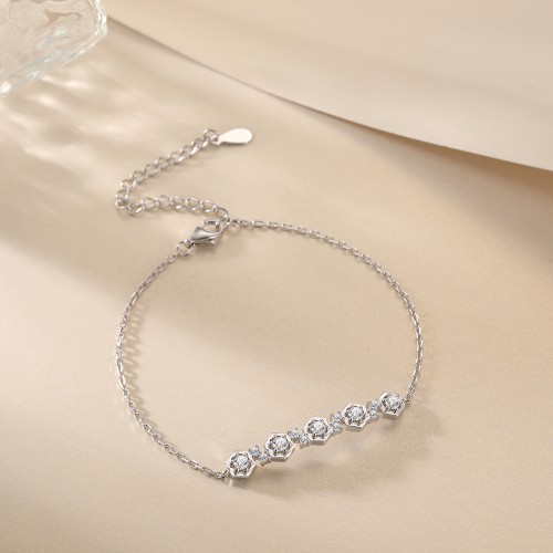 Octet - bracciale con moissanite a castone esagonale e catenina regolabile