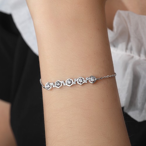 Octet - bracciale con moissanite a castone esagonale e catenina regolabile