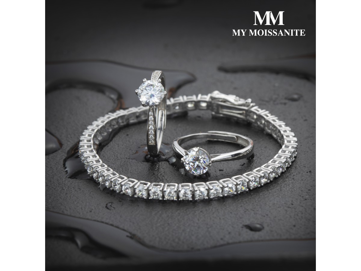 7 motivi per cui un anello di fidanzamento con moissanite è migliore