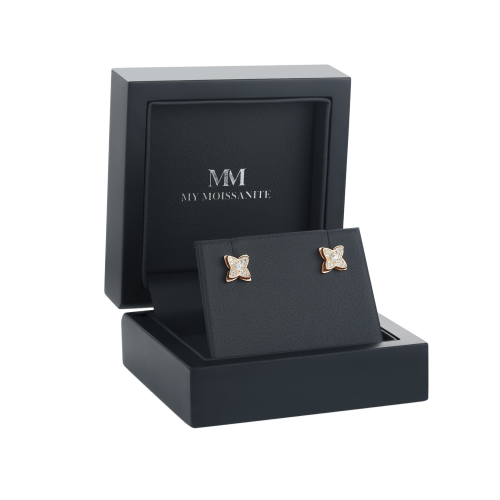 Sparkling Flowers - orecchini a lobo con moissanite e incastonatura a pavé