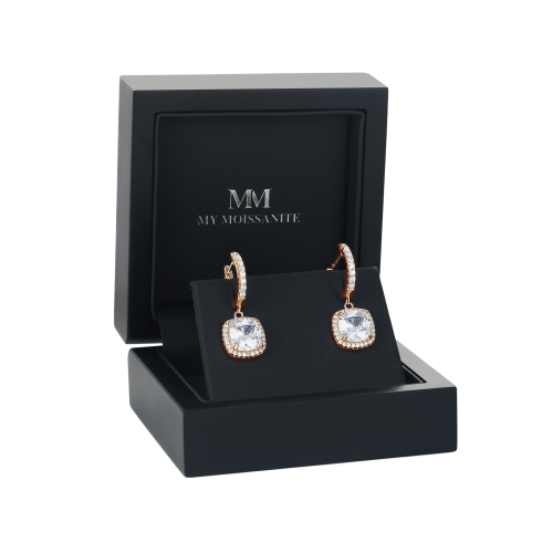 Cushion Drops - orecchini pendenti in moissanite con montatura halo e cerchietti aderenti al lobo